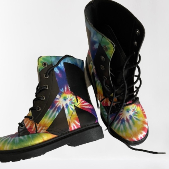 Yes We Vibe PEACEFUL Tie Die Swirl boots - Picture 2 of 10